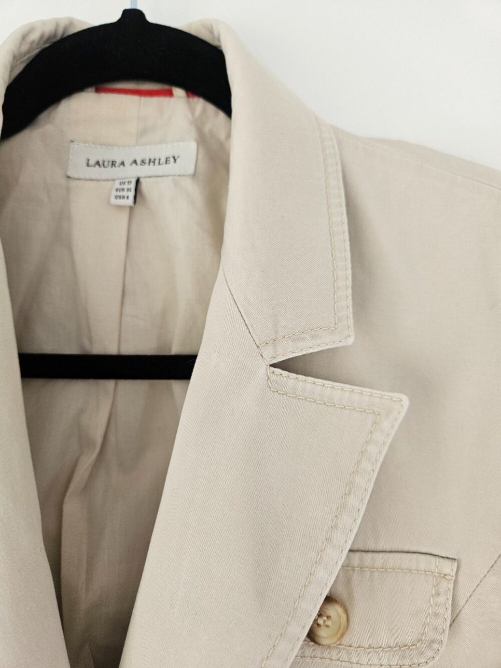 Cream jacket - Picture 2 of 4